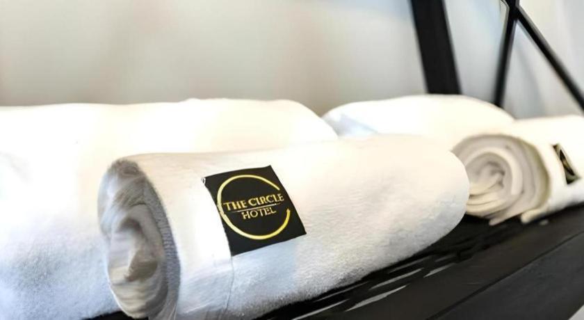 The Circle Hotel Buriram Buitenkant foto