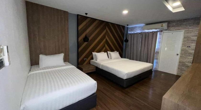 The Circle Hotel Buriram Buitenkant foto