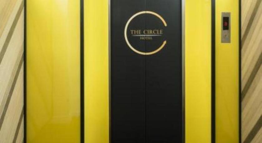 The Circle Hotel Buriram Buitenkant foto