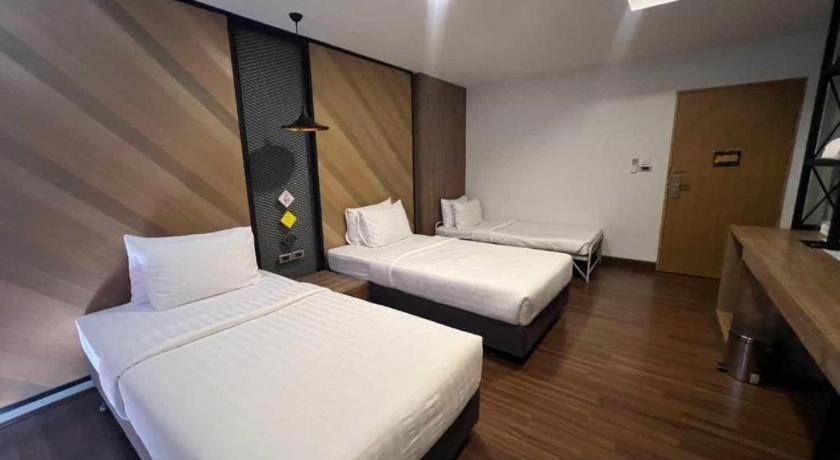 The Circle Hotel Buriram Buitenkant foto